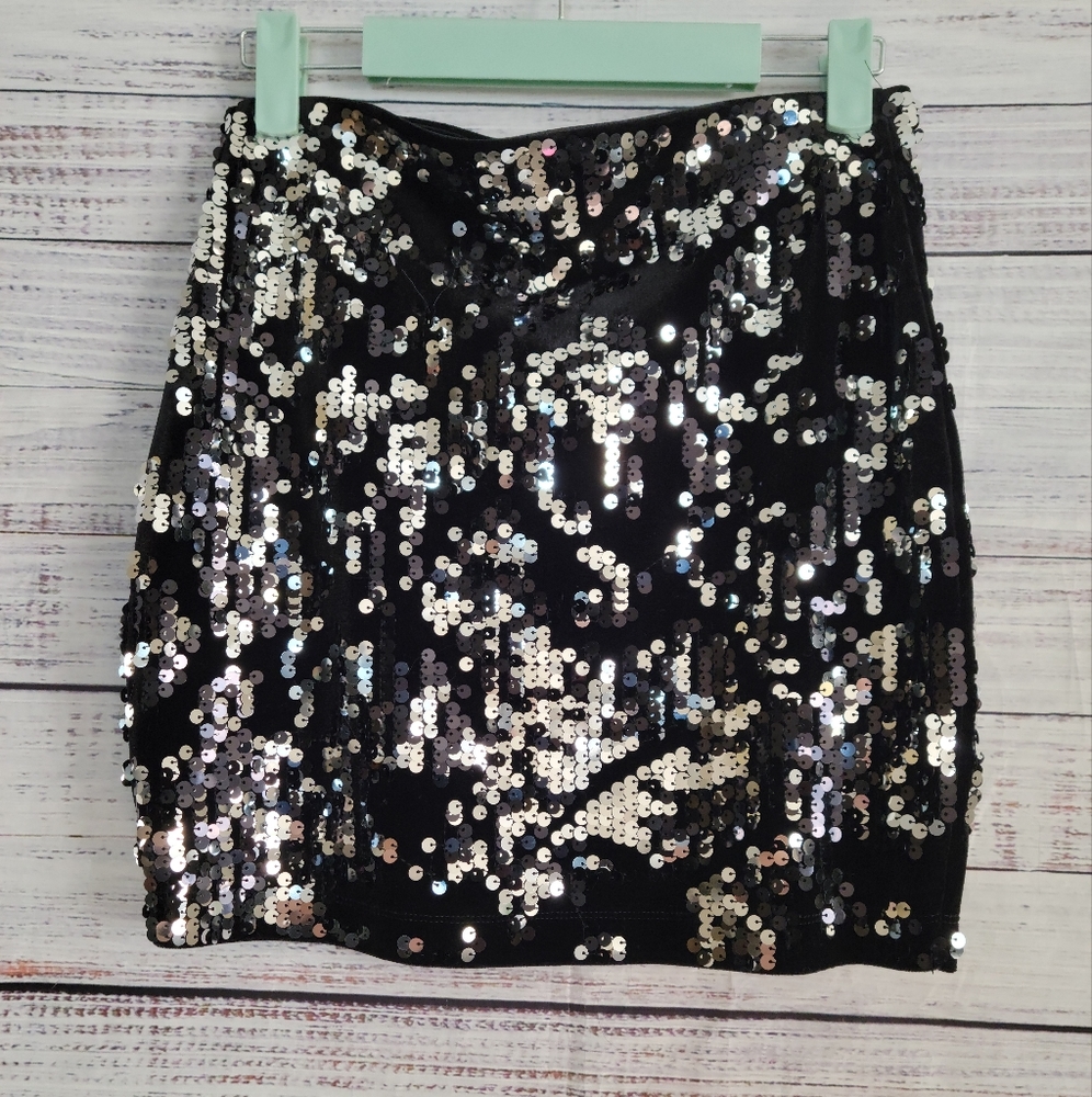 Express XS Sequined Min Skirt